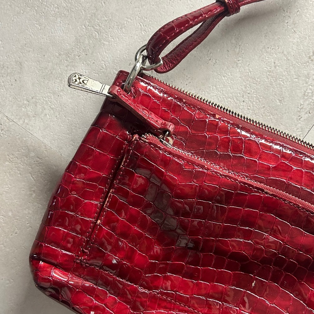 Brighton Crossbody Bag Red Croc Embossed Patent Leather Y2K Heart Charm Small - Picture 3 of 10